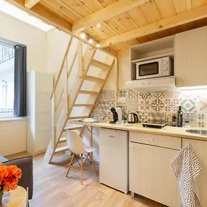 Mezzanine - Air Conditioned Apartment Budapest